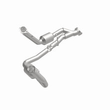 Load image into Gallery viewer, Magnaflow 05-06 Jeep Grand Cherokee 5.7L Direct Fit Catalytic Converter