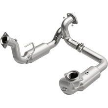 Load image into Gallery viewer, Magnaflow 20-22 Ford F-250 SD Single Underbody Direct Fit Cat Converter