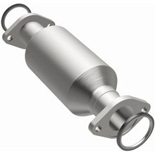 Load image into Gallery viewer, Magnaflow 95-99 Toyota Tacoma / 1997 Geo Prizm Direct-fit Catalytic Converter