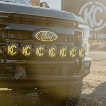 Load image into Gallery viewer, KC HiLiTES 2017+ Ford Super Duty Gravity LED Pro6 7-Light Bar Kit - Front Bumper