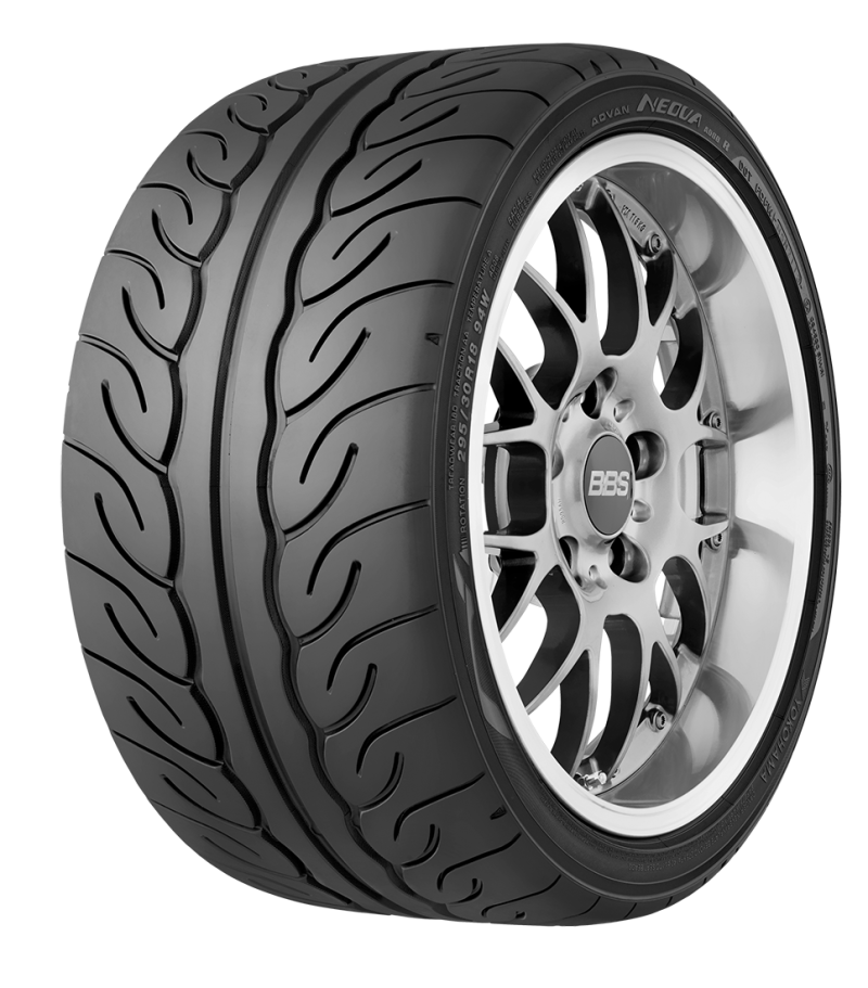 Yokohama Advan Neova AD08R Tire - 265/40R18 101W