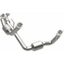 Load image into Gallery viewer, Magnaflow 05-06 Jeep Grand Cherokee 5.7L Direct Fit Catalytic Converter