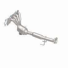 Load image into Gallery viewer, Magnaflow 15-17 Fusion L4 2 OEM Manifold Direct Fit Converter