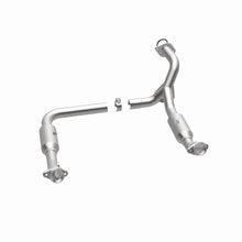 Load image into Gallery viewer, MagnaFlow Conv DF 06-09 Ford Explorer / 06-10 Mercury Mountaineer 4.6L Y-Pipe Assembly (49 State)