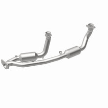 Load image into Gallery viewer, MagnaFlow Conv DF 99-00 Windstar 3.0L V6