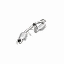 Load image into Gallery viewer, MagnaFlow Conv Direct Fit 97-98 Ford Windstar 3.0L