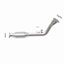 Load image into Gallery viewer, Magnaflow Conv DF 96-00 Toyota 4 Runner 2.7