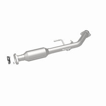 Load image into Gallery viewer, MagnaFlow Conv DF 01-03 Toyota Sienna 3.0L