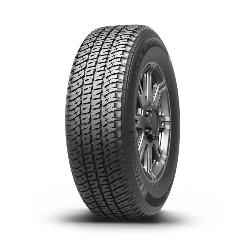 Michelin LTX A/T 2 LT265/70R17 121/118R