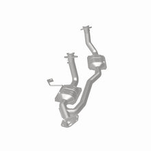 Load image into Gallery viewer, MagnaFlow Conv DF 04 Ford Freestar 3.9L