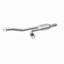 Load image into Gallery viewer, Magnaflow Conv DF 00-04 Toyota Tundra 4.7L Rear (49 State)