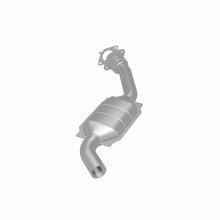 Load image into Gallery viewer, MagnaFlow Conv DF 00-04 Ford Taurus 3.0L