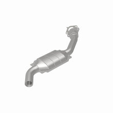 Load image into Gallery viewer, Magnaflow Conv DF 04-05 Ford Tauras 3.0L