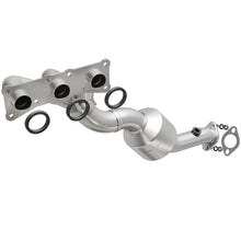 Load image into Gallery viewer, Magnaflow Conv DF 06-08 BMW Z4 3.0L fr