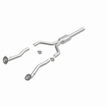 Load image into Gallery viewer, MagnaFlow Conv DF 96-97 Lexus LS400 4.0L rear