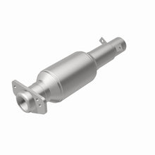 Load image into Gallery viewer, MagnaFlow California Grade Catalytic Converter Direct Fit 91-92 Oldsmobile Bravada V6 4.3L