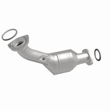 Load image into Gallery viewer, MagnaFlow Conv DF Front 00-04 Toyota Tacoma 3.4L 4WD / 00-04 Tundra 3.4L