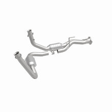 Load image into Gallery viewer, MagnaFlow Conv DF 05-06 Jeep Grand Cherokee 3.7L Y-Pipe Assembly