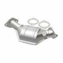 Load image into Gallery viewer, MagnaFlow Conv DF 95-99 Subaru Impreza 2.2L