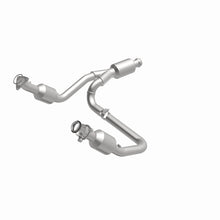 Load image into Gallery viewer, Magnaflow 14-15 Chevrolet Silverado 1500 5.3L Direct-Fit Catalytic Converter