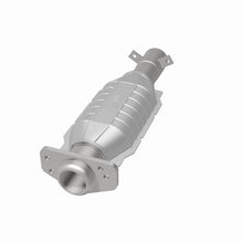 Load image into Gallery viewer, MagnaFlow California Grade Catalytic Converter Direct Fit 91-92 Oldsmobile Bravada V6 4.3L