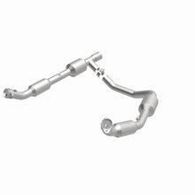 Load image into Gallery viewer, MagnaFlow Conv Direct Fit 05-06 Ford E-350 Super Duty 5.4L