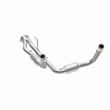 Load image into Gallery viewer, MagnaFlow Conv DF 05-06 Jeep Grand Cherokee 3.7L Y-Pipe Assembly