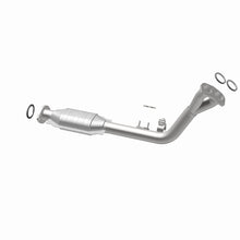 Load image into Gallery viewer, Magnaflow Conv DF 96-00 Toyota 4 Runner 2.7