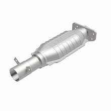 Load image into Gallery viewer, MagnaFlow California Grade Catalytic Converter Direct Fit 91-92 Oldsmobile Bravada V6 4.3L