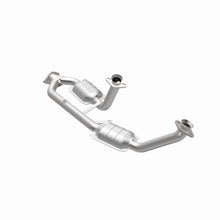 Load image into Gallery viewer, MagnaFlow Conv Direct Fit 97-98 Ford Windstar 3.0L