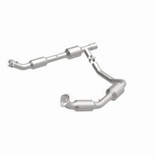 Load image into Gallery viewer, MagnaFlow Conv Direct Fit 05-06 Ford E-350 Super Duty 5.4L