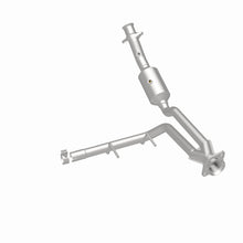 Load image into Gallery viewer, MagnaFlow 18-20 Ford F-150 V6 3.3L Right Underbody Direct-Fit Catalytic Converter