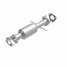 Load image into Gallery viewer, MagnaFlow California Grade Catalytic Converter Direct Fit 96-97 GMC Sonoma / Chevrolet S10