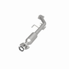 Load image into Gallery viewer, MagnaFlow Conv DF 01-03 Toyota Sienna 3.0L