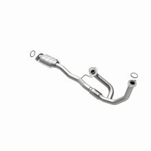 Load image into Gallery viewer, MagnaFlow Conv DF 97-02 Toyota Carmry 3.0L