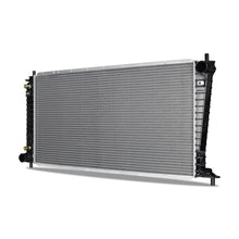 Load image into Gallery viewer, Mishimoto Ford Expedition Replacement Radiator 1997-1998