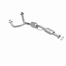 Load image into Gallery viewer, MagnaFlow Conv DF 86-97 Ford Aerostar 3.0L