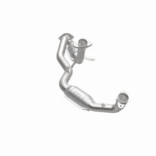 Load image into Gallery viewer, MagnaFlow Conv DF 96-99 Taurus 3.4L Front C