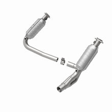 Load image into Gallery viewer, MagnaFlow 06 Mitsubishi Raider Catalytic Converter DF (California)