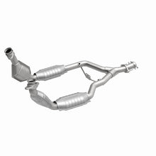 Load image into Gallery viewer, MagnaFlow Conv DF 96-98 Ford Mustang 3.8L