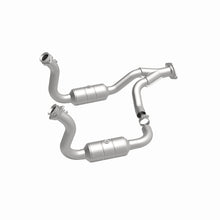 Load image into Gallery viewer, Magnaflow Conv DF 08-10 Ford F-250/F-250 SD/F-350/F-350 SD 5.4L/6.8L / F-450 SD 6.8L Y-Pipe Assembly