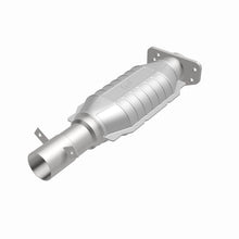 Load image into Gallery viewer, MagnaFlow California Grade Catalytic Converter Direct Fit 91-92 Oldsmobile Bravada V6 4.3L