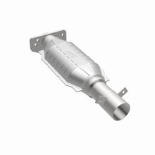 Load image into Gallery viewer, MagnaFlow California Grade Catalytic Converter Direct Fit 91-92 Oldsmobile Bravada V6 4.3L