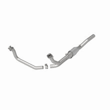 Load image into Gallery viewer, MagnaFlow Conv Direct Fit 96-97 Dodge B1500/B2500/B3500 V8 Underbody